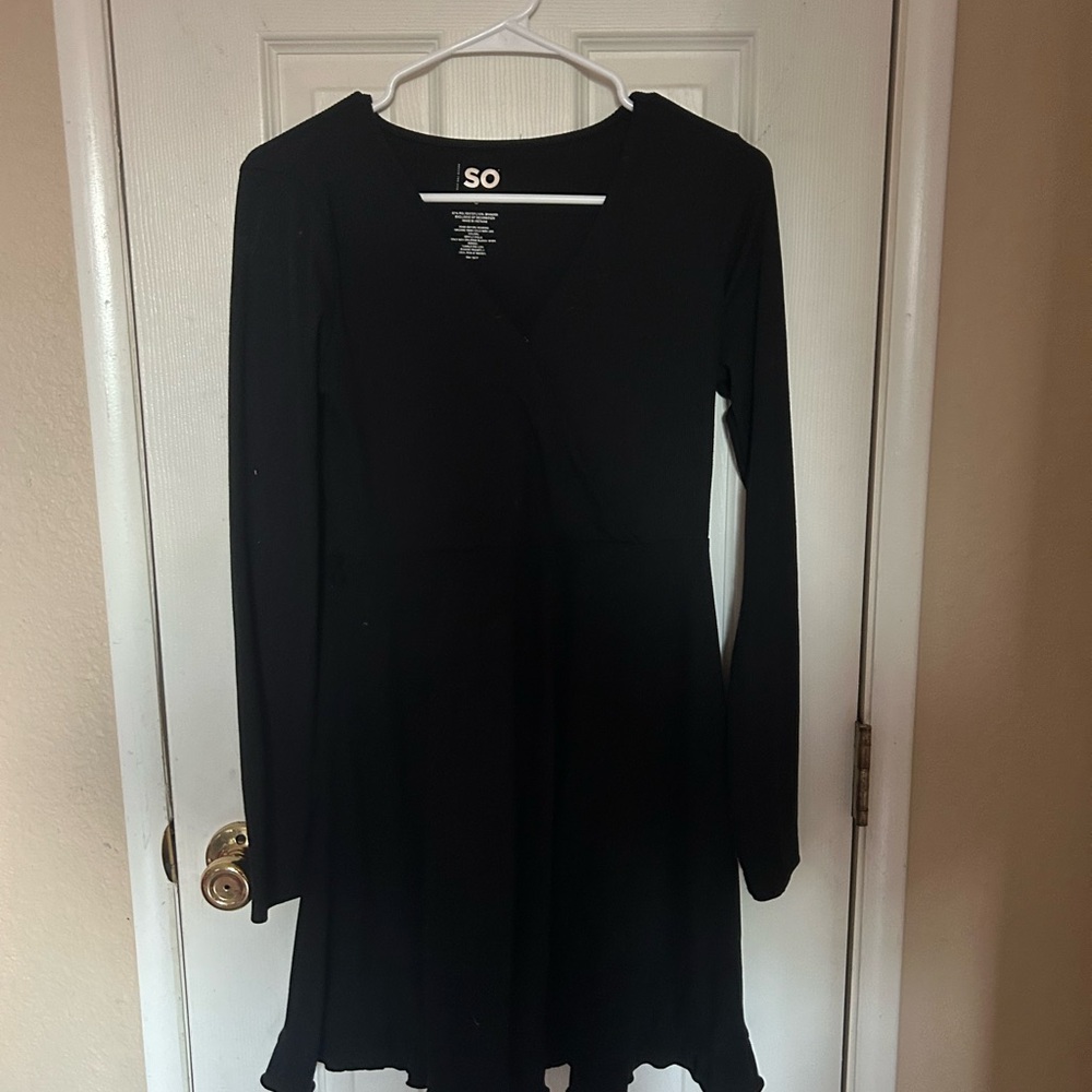 SO Black Ruffled Long Sleeve Tunic